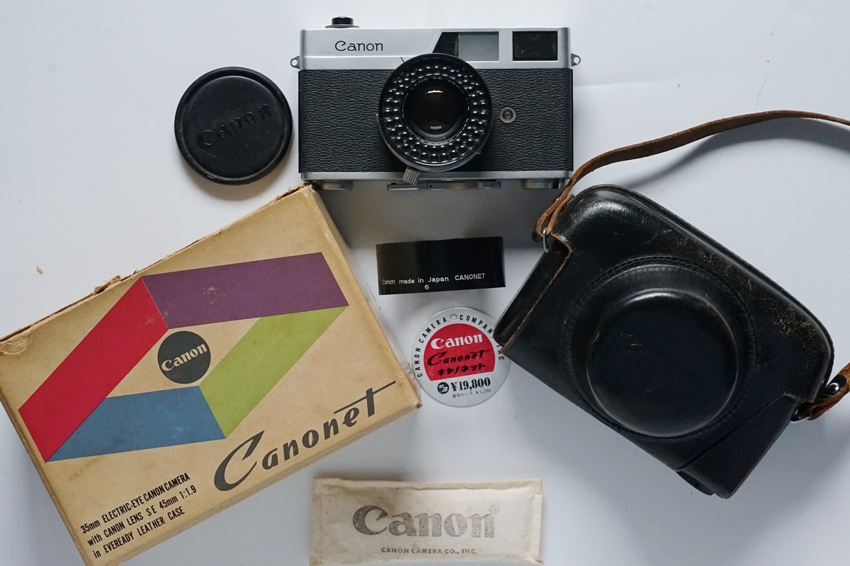 @LOOK@ Canonet Rangefinder Camera with Original Packing Box