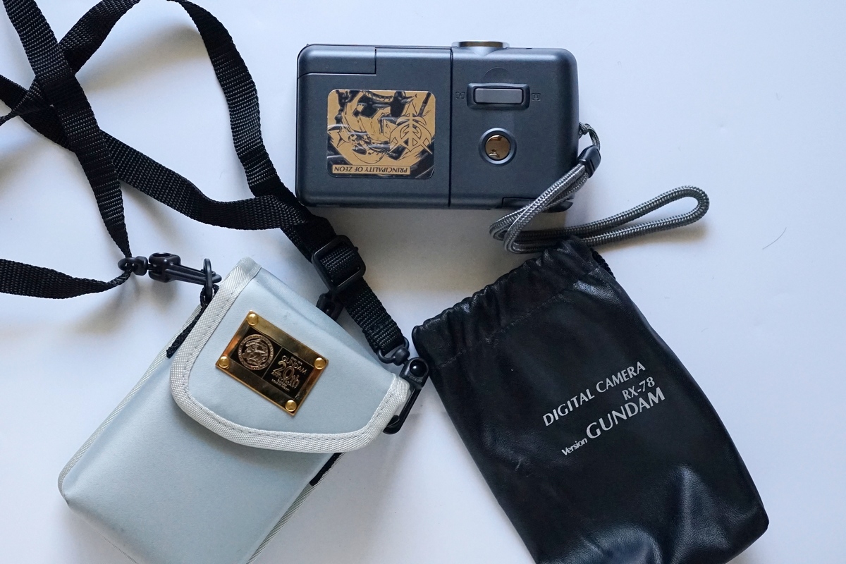 @RARE@ Gundam 20th Anniversay Edition Ricoh DC-3G Digital Camera